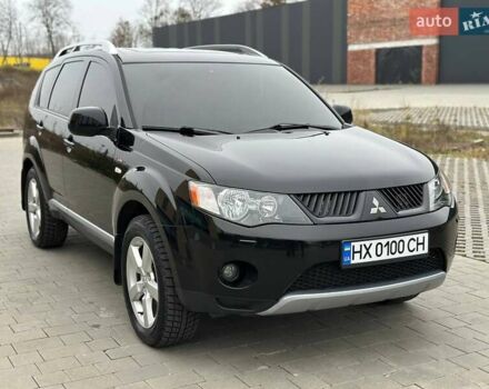 Черный Мицубиси Аутлендер, объемом двигателя 3 л и пробегом 248 тыс. км за 9800 $, фото 4 на Automoto.ua