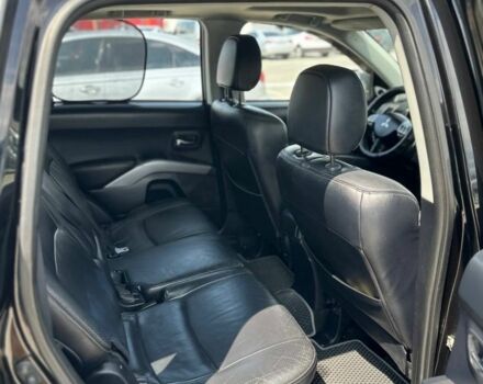 Чорний Міцубісі Аутлендер, об'ємом двигуна 2.4 л та пробігом 137 тис. км за 8999 $, фото 10 на Automoto.ua