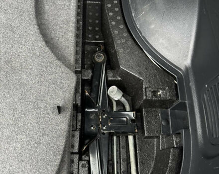 Чорний Міцубісі Аутлендер, об'ємом двигуна 2 л та пробігом 254 тис. км за 7499 $, фото 15 на Automoto.ua