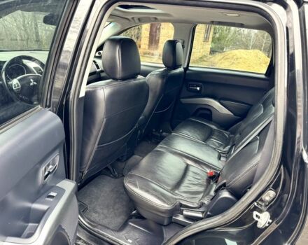 Чорний Міцубісі Аутлендер, об'ємом двигуна 2.4 л та пробігом 229 тис. км за 9790 $, фото 14 на Automoto.ua