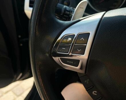 Черный Мицубиси Аутлендер, объемом двигателя 3 л и пробегом 308 тыс. км за 7600 $, фото 12 на Automoto.ua