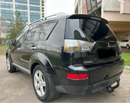 Чорний Міцубісі Аутлендер, об'ємом двигуна 2 л та пробігом 238 тис. км за 5500 $, фото 1 на Automoto.ua