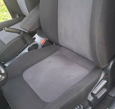 Міцубісі Аутлендер 2008 у Галиче на Automoto.ua Чорний Міцубісі Аутлендер, об'ємом двигуна 2 л та пробігом 112 тис. км за 7350 $, фото 11 на Automoto.ua