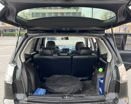 Черный Мицубиси Аутлендер, объемом двигателя 2.4 л и пробегом 237 тыс. км за 5000 $, фото 13 на Automoto.ua