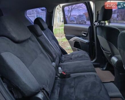 Черный Мицубиси Аутлендер, объемом двигателя 2.36 л и пробегом 192 тыс. км за 8800 $, фото 15 на Automoto.ua