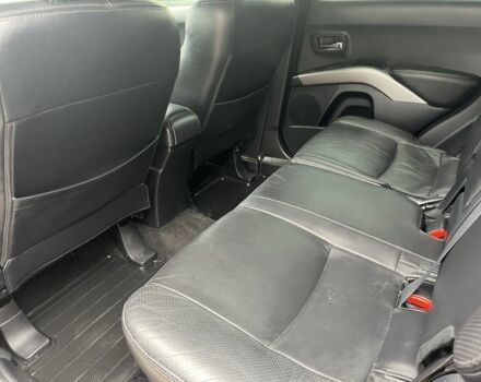 Черный Мицубиси Аутлендер, объемом двигателя 3 л и пробегом 235 тыс. км за 9800 $, фото 11 на Automoto.ua