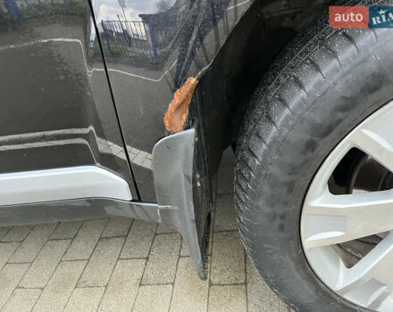 Черный Мицубиси Аутлендер, объемом двигателя 1.97 л и пробегом 244 тыс. км за 8800 $, фото 25 на Automoto.ua