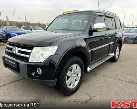 Черный Мицубиси Аутлендер, объемом двигателя 3 л и пробегом 218 тыс. км за 11950 $, фото 2 на Automoto.ua