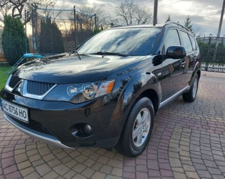 Черный Мицубиси Аутлендер, объемом двигателя 2 л и пробегом 249 тыс. км за 8750 $, фото 2 на Automoto.ua