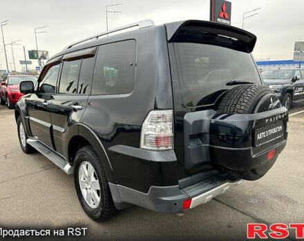 Черный Мицубиси Аутлендер, объемом двигателя 3 л и пробегом 218 тыс. км за 11950 $, фото 4 на Automoto.ua