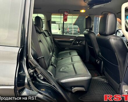 Черный Мицубиси Аутлендер, объемом двигателя 3 л и пробегом 218 тыс. км за 11950 $, фото 12 на Automoto.ua