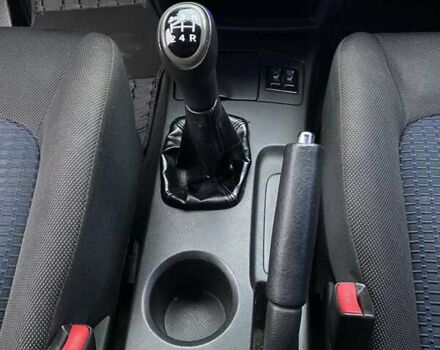 Черный Мицубиси Аутлендер, объемом двигателя 2 л и пробегом 306 тыс. км за 6500 $, фото 9 на Automoto.ua