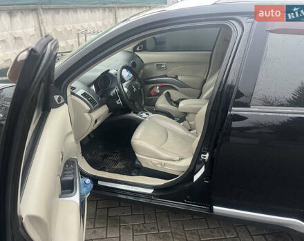 Чорний Міцубісі Аутлендер, об'ємом двигуна 3 л та пробігом 220 тис. км за 8300 $, фото 8 на Automoto.ua