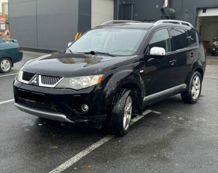 Міцубісі Аутлендер 2008 у Харкові на Automoto.ua Чорний Міцубісі Аутлендер, об'ємом двигуна 2 л та пробігом 320 тис. км за 5946 $, фото 1 на Automoto.ua