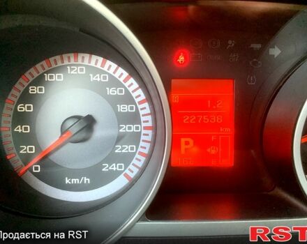 Черный Мицубиси Аутлендер, объемом двигателя 2.4 л и пробегом 230 тыс. км за 8500 $, фото 4 на Automoto.ua