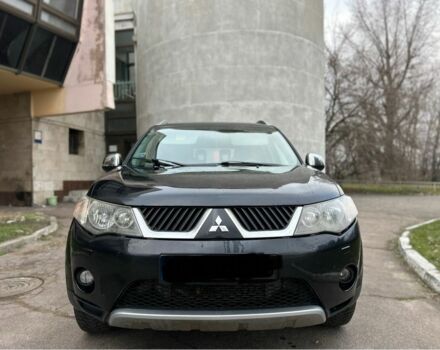 Чорний Міцубісі Аутлендер, об'ємом двигуна 2 л та пробігом 238 тис. км за 5500 $, фото 7 на Automoto.ua