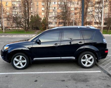 Чорний Міцубісі Аутлендер, об'ємом двигуна 2.4 л та пробігом 250 тис. км за 8000 $, фото 3 на Automoto.ua