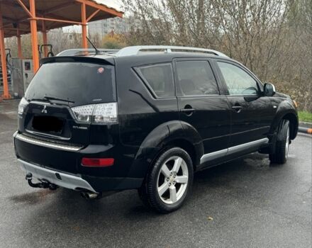 Черный Мицубиси Аутлендер, объемом двигателя 2 л и пробегом 320 тыс. км за 4800 $, фото 5 на Automoto.ua