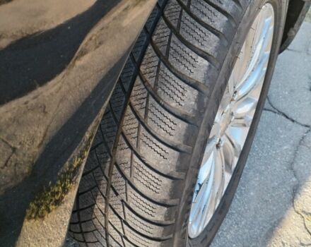 Черный Мицубиси Аутлендер, объемом двигателя 2.4 л и пробегом 199 тыс. км за 9000 $, фото 3 на Automoto.ua