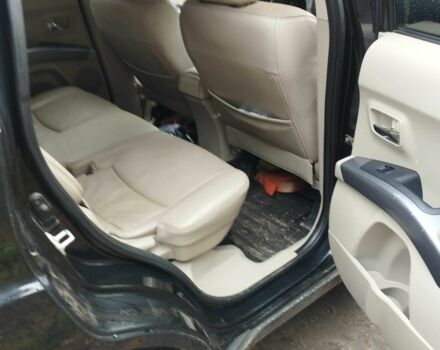 Черный Мицубиси Аутлендер, объемом двигателя 2 л и пробегом 242 тыс. км за 5500 $, фото 4 на Automoto.ua