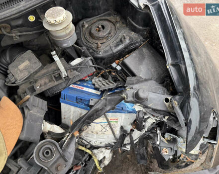 Черный Мицубиси Аутлендер, объемом двигателя 2 л и пробегом 200 тыс. км за 2999 $, фото 16 на Automoto.ua