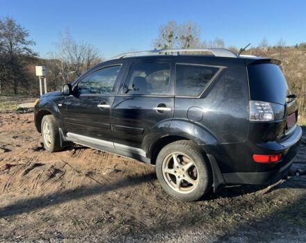 Черный Мицубиси Аутлендер, объемом двигателя 2 л и пробегом 247 тыс. км за 4600 $, фото 10 на Automoto.ua