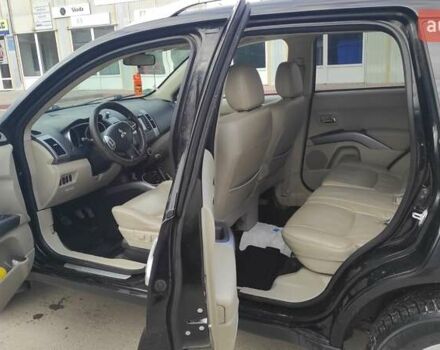 Чорний Міцубісі Аутлендер, об'ємом двигуна 2.2 л та пробігом 275 тис. км за 9900 $, фото 9 на Automoto.ua