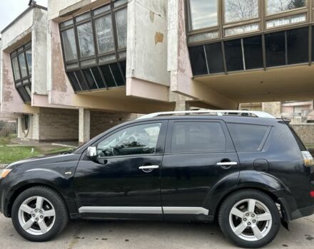 Чорний Міцубісі Аутлендер, об'ємом двигуна 2 л та пробігом 238 тис. км за 5500 $, фото 6 на Automoto.ua