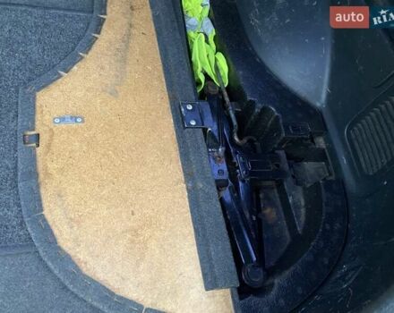Черный Мицубиси Аутлендер, объемом двигателя 2 л и пробегом 306 тыс. км за 6500 $, фото 14 на Automoto.ua