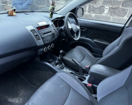 Чорний Міцубісі Аутлендер, об'ємом двигуна 0 л та пробігом 180 тис. км за 2800 $, фото 3 на Automoto.ua