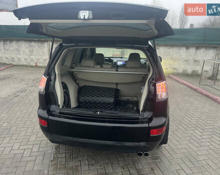 Чорний Міцубісі Аутлендер, об'ємом двигуна 3 л та пробігом 220 тис. км за 8300 $, фото 6 на Automoto.ua