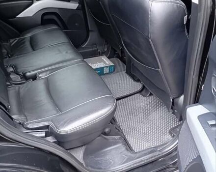 Чорний Міцубісі Аутлендер, об'ємом двигуна 2.36 л та пробігом 265 тис. км за 8800 $, фото 4 на Automoto.ua