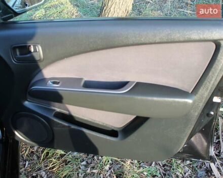 Черный Мицубиси Аутлендер, объемом двигателя 2 л и пробегом 189 тыс. км за 7200 $, фото 54 на Automoto.ua