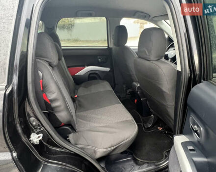 Міцубісі Аутлендер 2008 у Кременчуге на Automoto.ua Чорний Міцубісі Аутлендер, об'ємом двигуна 2.4 л та пробігом 230 тис. км за 6650 $, фото 44 на Automoto.ua