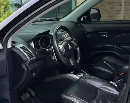 Черный Мицубиси Аутлендер, объемом двигателя 3 л и пробегом 248 тыс. км за 9800 $, фото 31 на Automoto.ua