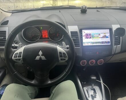 Чорний Міцубісі Аутлендер, об'ємом двигуна 3 л та пробігом 220 тис. км за 8300 $, фото 6 на Automoto.ua