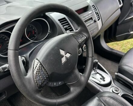 Чорний Міцубісі Аутлендер, об'ємом двигуна 2.4 л та пробігом 186 тис. км за 8700 $, фото 8 на Automoto.ua