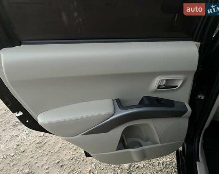 Черный Мицубиси Аутлендер, объемом двигателя 2.2 л и пробегом 310 тыс. км за 9700 $, фото 19 на Automoto.ua