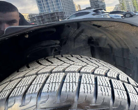 Черный Мицубиси Аутлендер, объемом двигателя 1.97 л и пробегом 202 тыс. км за 9700 $, фото 3 на Automoto.ua