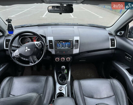 Черный Мицубиси Аутлендер, объемом двигателя 1.97 л и пробегом 244 тыс. км за 8700 $, фото 10 на Automoto.ua