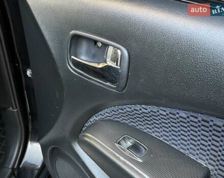 Черный Мицубиси Аутлендер, объемом двигателя 2 л и пробегом 270 тыс. км за 7199 $, фото 36 на Automoto.ua