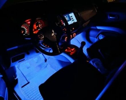 Черный Мицубиси Аутлендер, объемом двигателя 2.2 л и пробегом 200 тыс. км за 9500 $, фото 5 на Automoto.ua