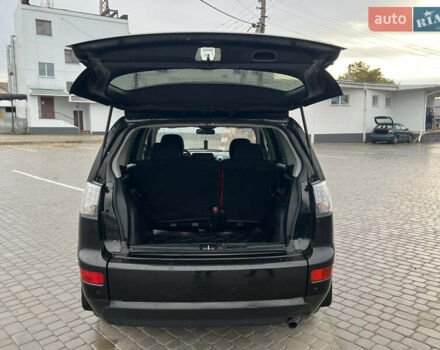 Міцубісі Аутлендер 2008 у Кременчуге на Automoto.ua Чорний Міцубісі Аутлендер, об'ємом двигуна 2.4 л та пробігом 230 тис. км за 6650 $, фото 53 на Automoto.ua