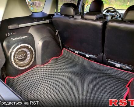 Чорний Міцубісі Аутлендер, об'ємом двигуна 3 л та пробігом 284 тис. км за 10000 $, фото 2 на Automoto.ua