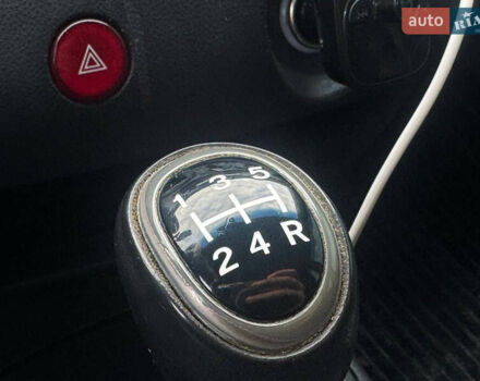 Черный Мицубиси Аутлендер, объемом двигателя 2 л и пробегом 240 тыс. км за 5500 $, фото 16 на Automoto.ua