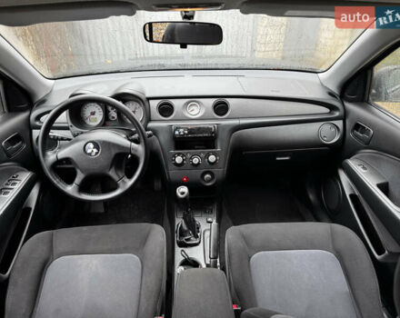 Чорний Міцубісі Аутлендер, об'ємом двигуна 2 л та пробігом 254 тис. км за 7499 $, фото 10 на Automoto.ua