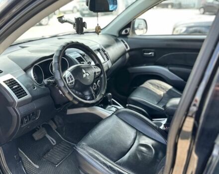 Чорний Міцубісі Аутлендер, об'ємом двигуна 2.4 л та пробігом 137 тис. км за 8999 $, фото 12 на Automoto.ua