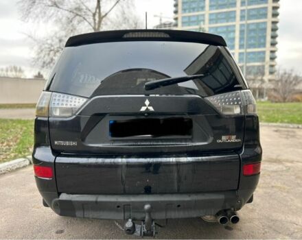 Чорний Міцубісі Аутлендер, об'ємом двигуна 2 л та пробігом 238 тис. км за 5500 $, фото 5 на Automoto.ua