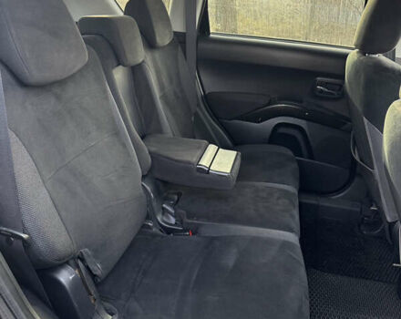 Чорний Міцубісі Аутлендер, об'ємом двигуна 2.36 л та пробігом 293 тис. км за 7900 $, фото 15 на Automoto.ua