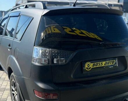 Черный Мицубиси Аутлендер, объемом двигателя 3 л и пробегом 308 тыс. км за 7600 $, фото 4 на Automoto.ua